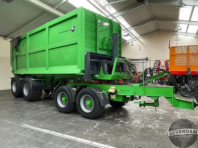 Tipper LAG Dolly Kipper