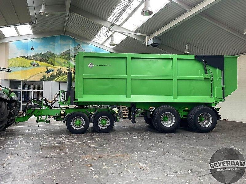 Tipper LAG Dolly Kipper
