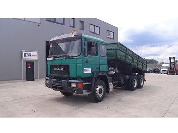 Tipper MAN 26.362 (BIG AXLES / FULL STEEL SUSPENSION / 6 CYLINDER WITH MANUAL PUMP)