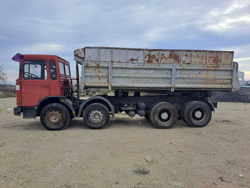 Tipper MAN 32.331 dump truck