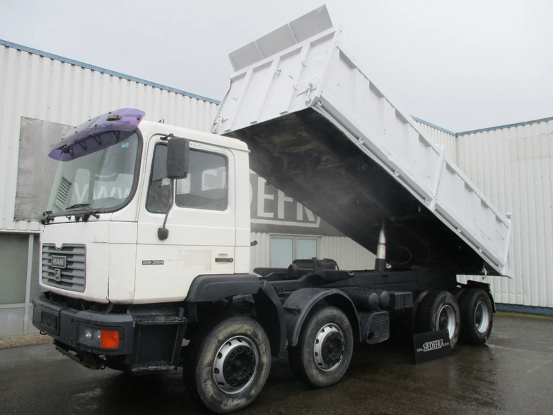 Tipper MAN 35-364 , Manual , 8x4 , 3 way tipper , Spring suspension