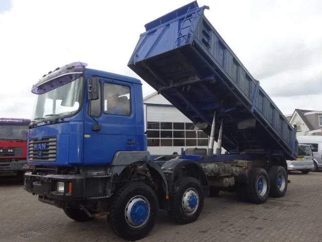 Tipper MAN 35.414 8x8 meiller kipper manual diesel pomp