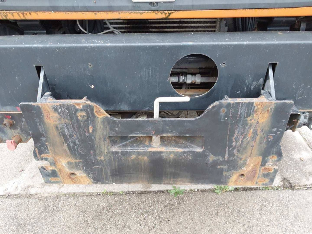 Tipper MAN LE 8.220 4x4 / Kran