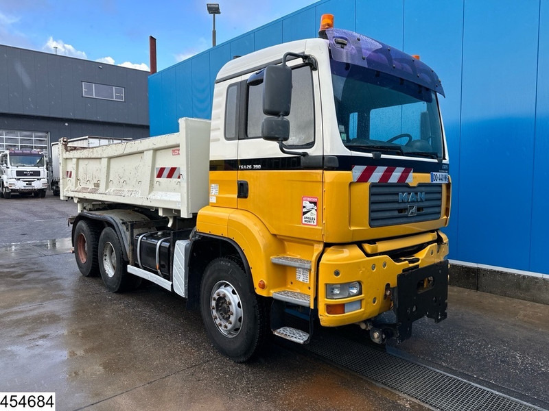 Tipper MAN TGA 26 390 6x4, Manual, Steel suspension
