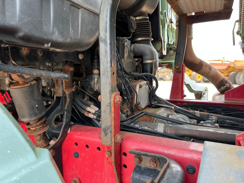 Tipper MAN TGA 26.480 6x4 tipper + HMF crane