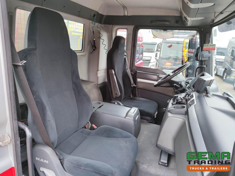 Tipper MAN TGS 26.400 6x6 4 Daycab Euro4 - HMF1643Z2 - Hyva 2-Zijdige Kipper 5.4m. - REBUILT ENGINE - TOP! (V584)