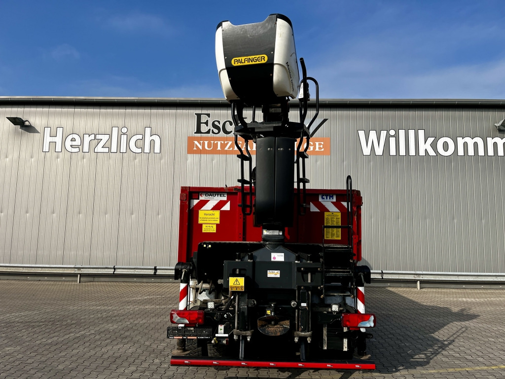 Tipper MAN TGS 26.460 6x4 BB / Palfinger M12L83 Kran