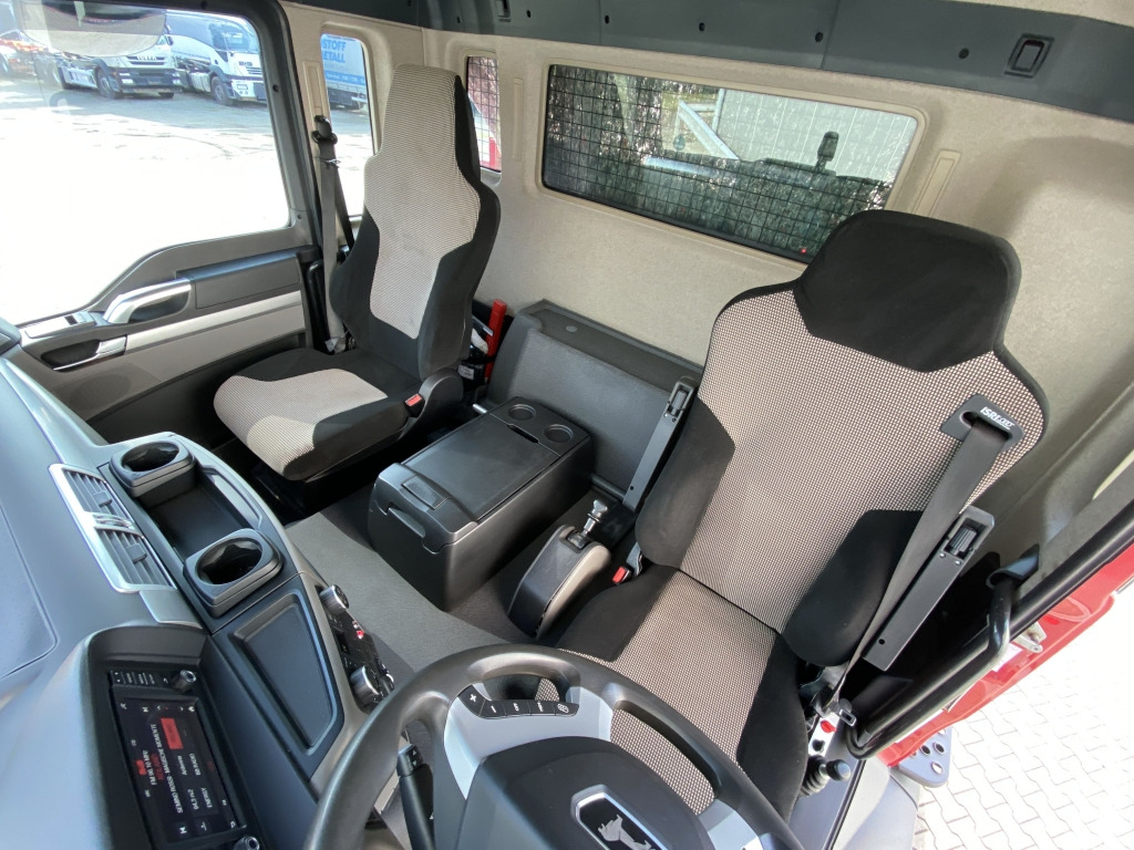 Tipper MAN TGS 26.460 6x4 BB / Palfinger M12L83 Kran