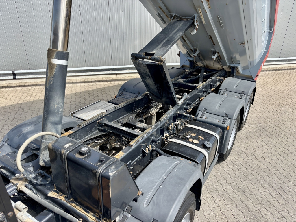 Tipper MAN TGS 35.420 8x4 BL