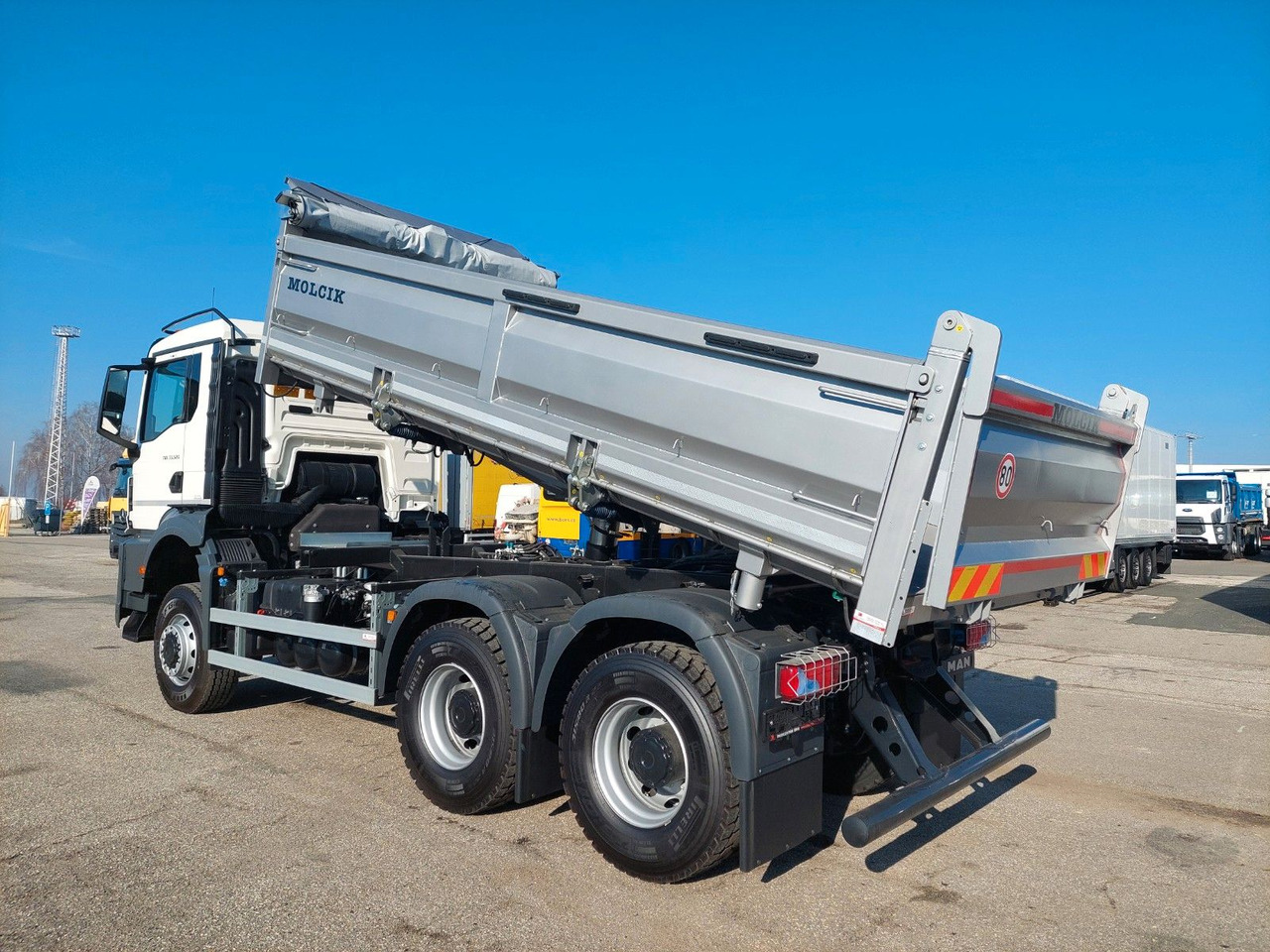 Tipper MAN TGS 35.520 6X6 BB CH