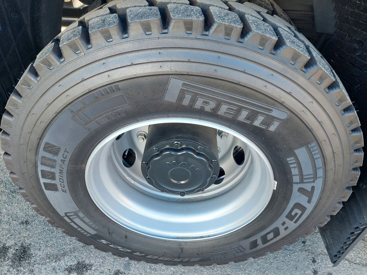 Tipper MAN TGS 35.520 6X6 BB CH