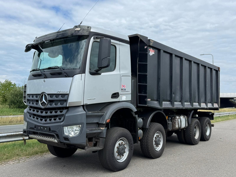 Tipper MERCEDESBENZ Arocs 4848 8x8 tipper