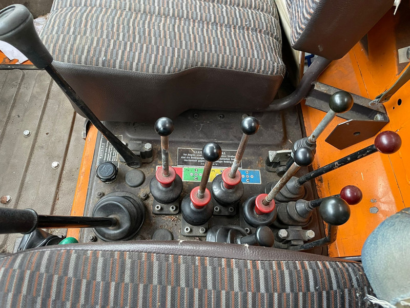 Tipper MERCEDESBENZ Unimog U1600