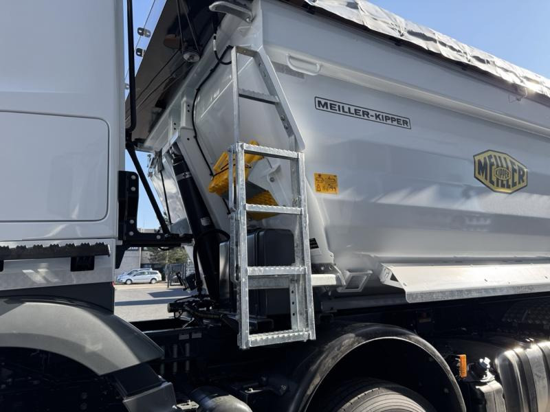 Tipper Mercedes 4145K