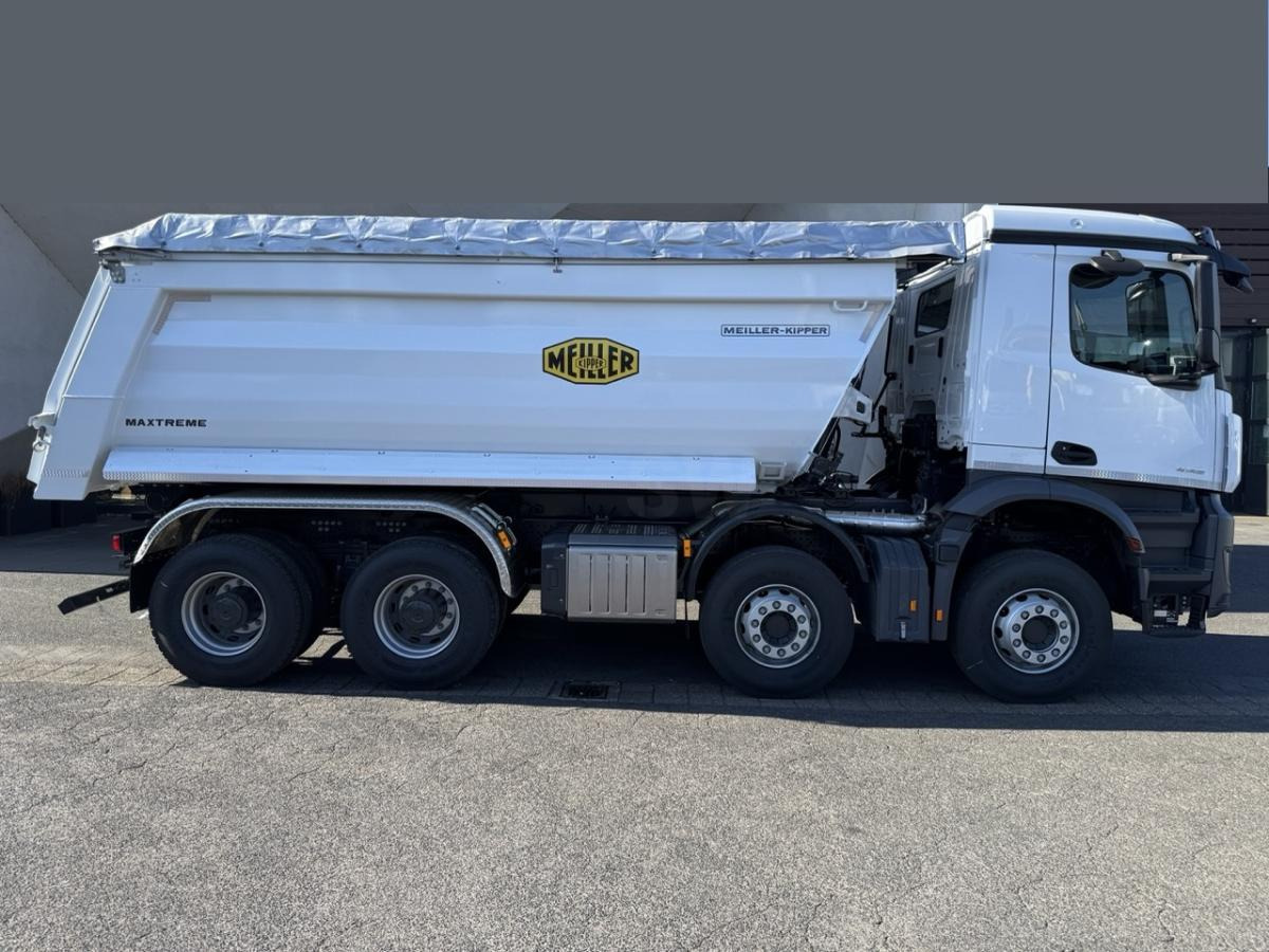 Tipper Mercedes 4145K