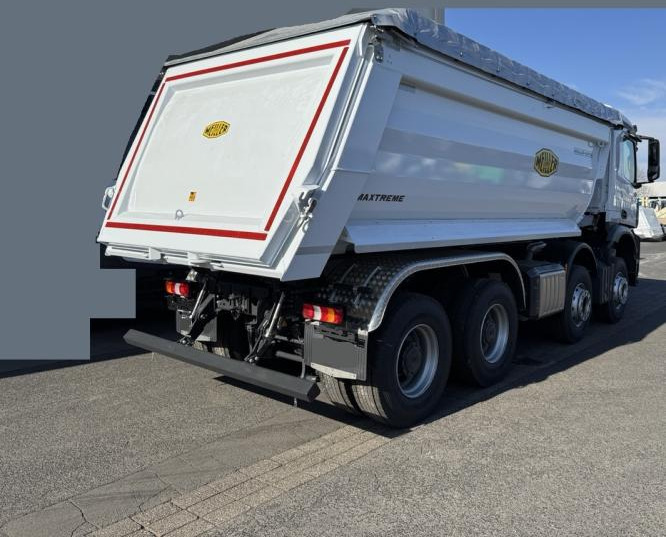 Tipper Mercedes 4145K