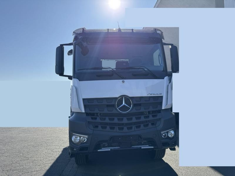 Tipper Mercedes 4145K