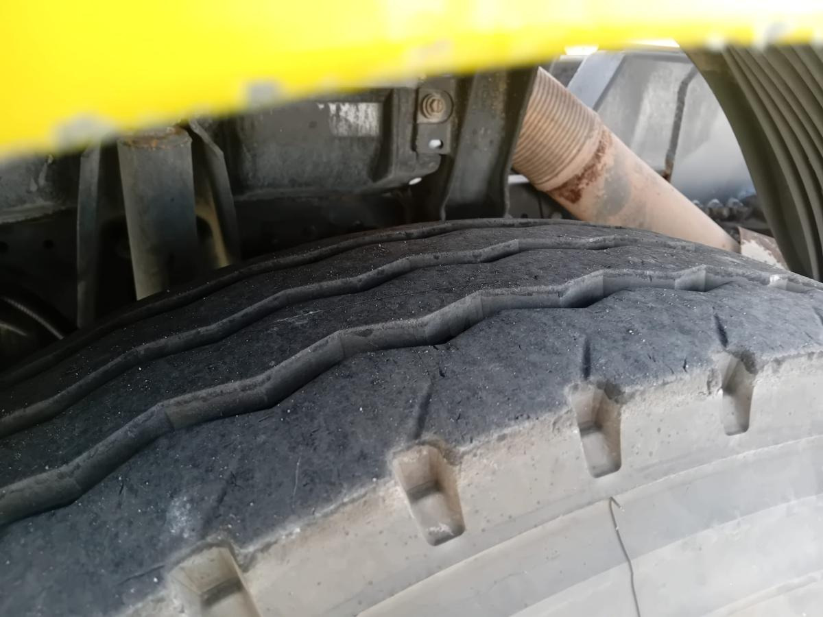 Tipper Mercedes Actros 2631