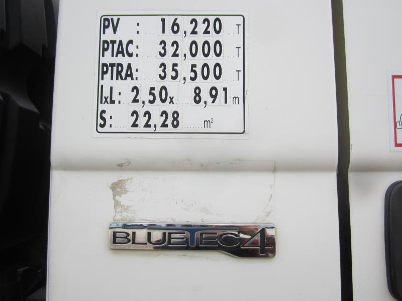 Tipper Mercedes Actros 3236