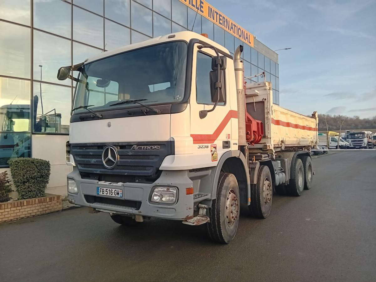 Tipper Mercedes Actros 3236