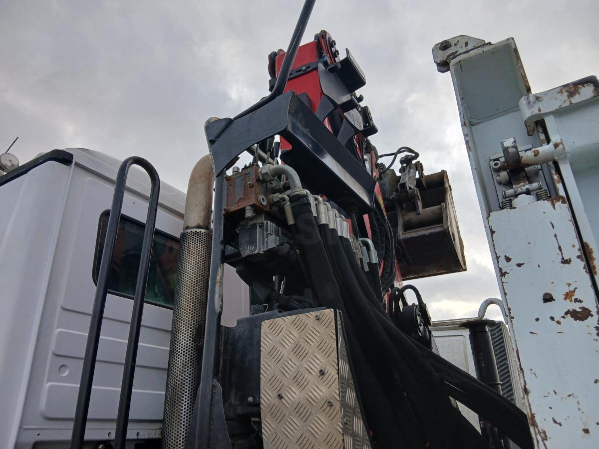 Tipper Mercedes Actros 3336