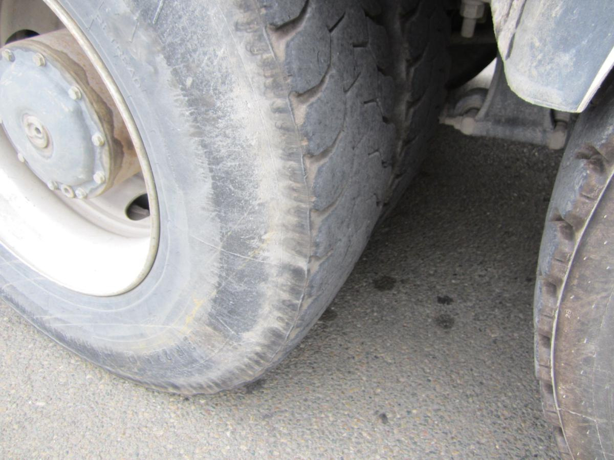 Tipper Mercedes Axor 3240