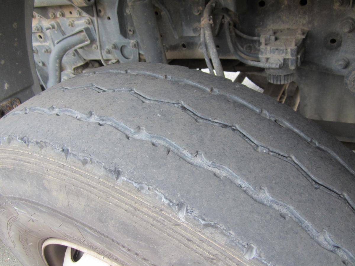 Tipper Mercedes Axor 3240