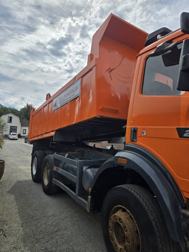 Tipper Mercedes-Benz 2638