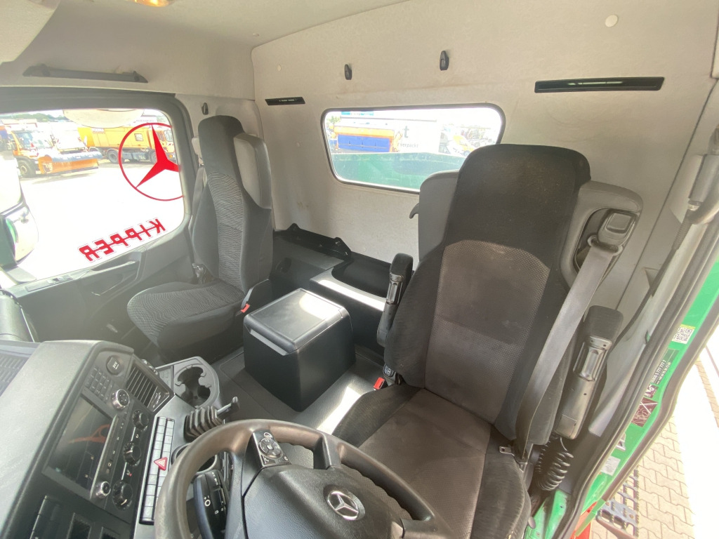 Tipper Mercedes-Benz 2652 K Arocs 6x4