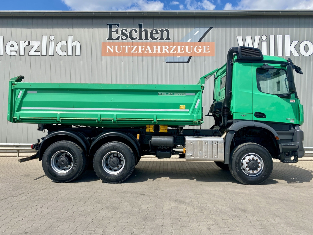 Tipper Mercedes-Benz 3345 / 6x6