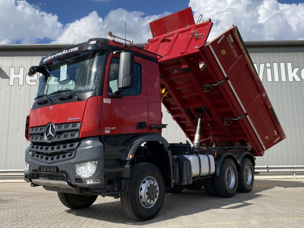 Tipper Mercedes-Benz 3345 6x6