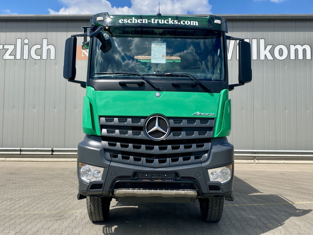 Tipper Mercedes-Benz 3345 / 6x6