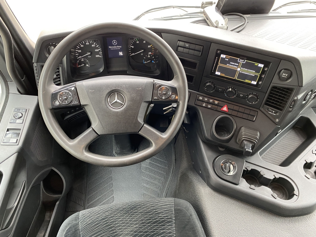 Tipper Mercedes-Benz 3345 6x6 Arocs