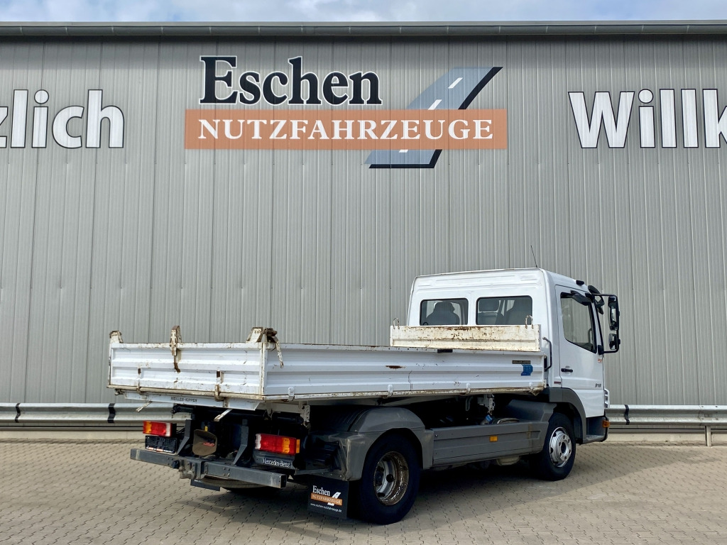 Tipper Mercedes-Benz 818 K Atego