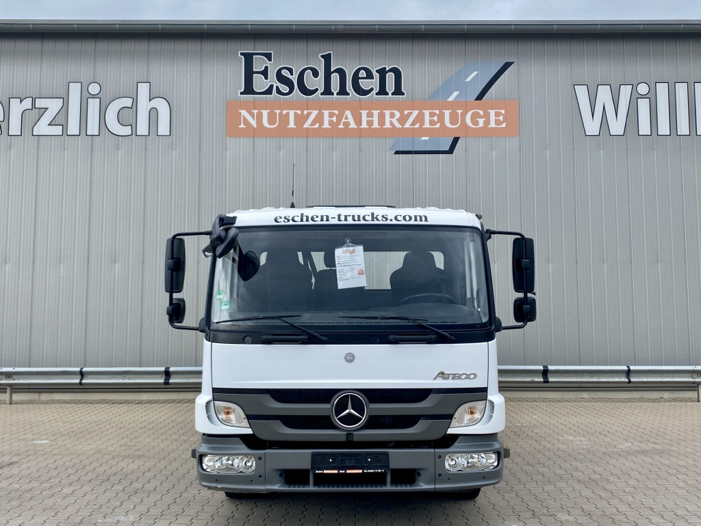 Tipper Mercedes-Benz 818 K Atego