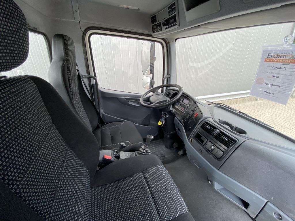 Tipper Mercedes-Benz 818 K Atego