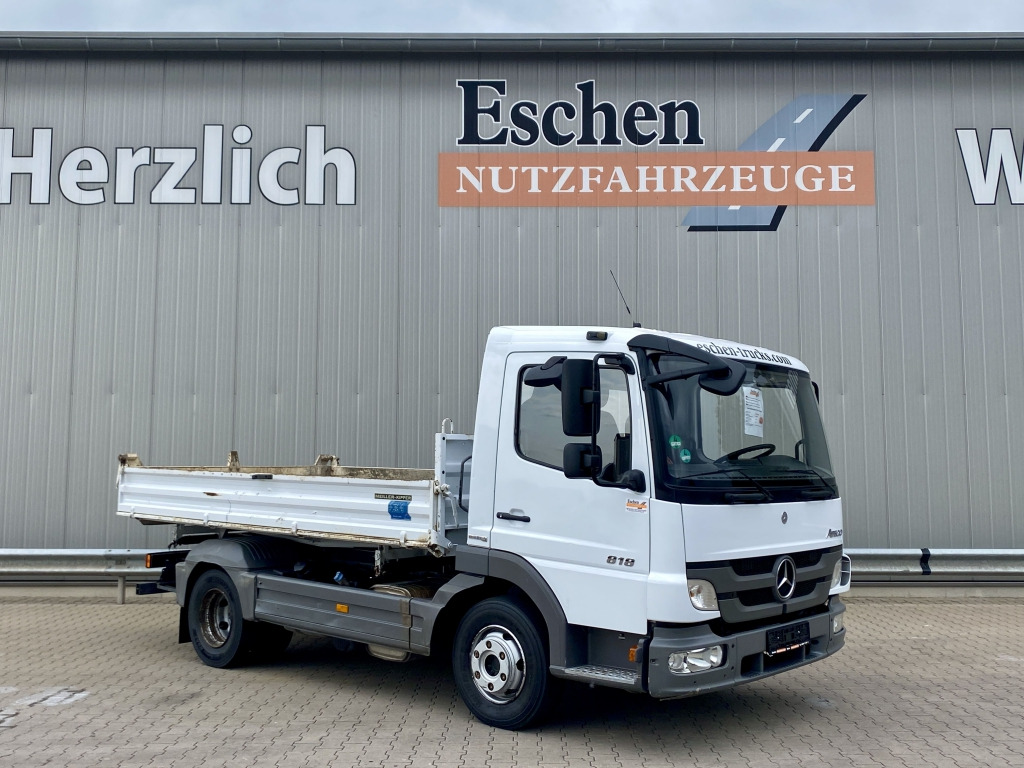 Tipper Mercedes-Benz 818 K Atego