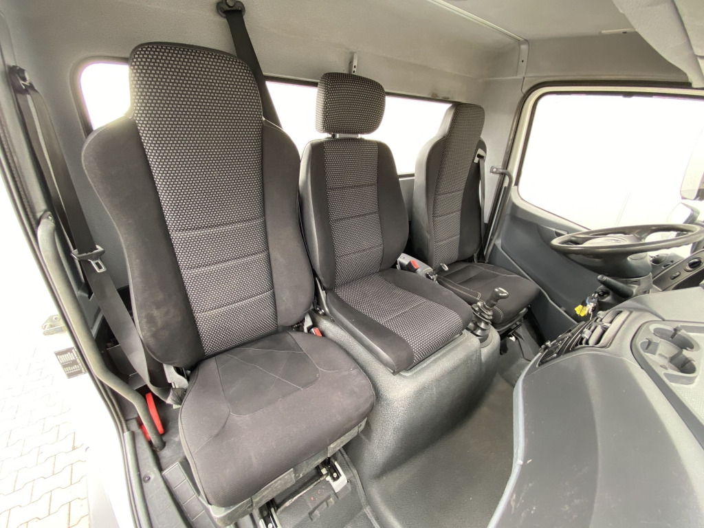 Tipper Mercedes-Benz 818 K Atego