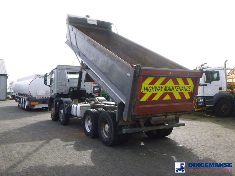 Tipper Mercedes-Benz Arocs 3246 8x4 RHD tipper