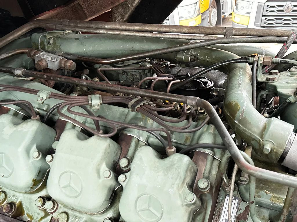 Tipper Mercedes-Benz SK 2435 V8 6X2 Tipper EPS Manual Gearbox