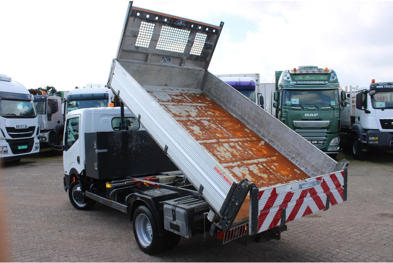 Tipper Nissan 45.13 + EURO 4 + C patent + tipper + MANUAL