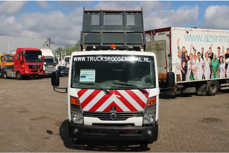 Tipper Nissan 45.13 + EURO 4 + KIPPER + MANUAL