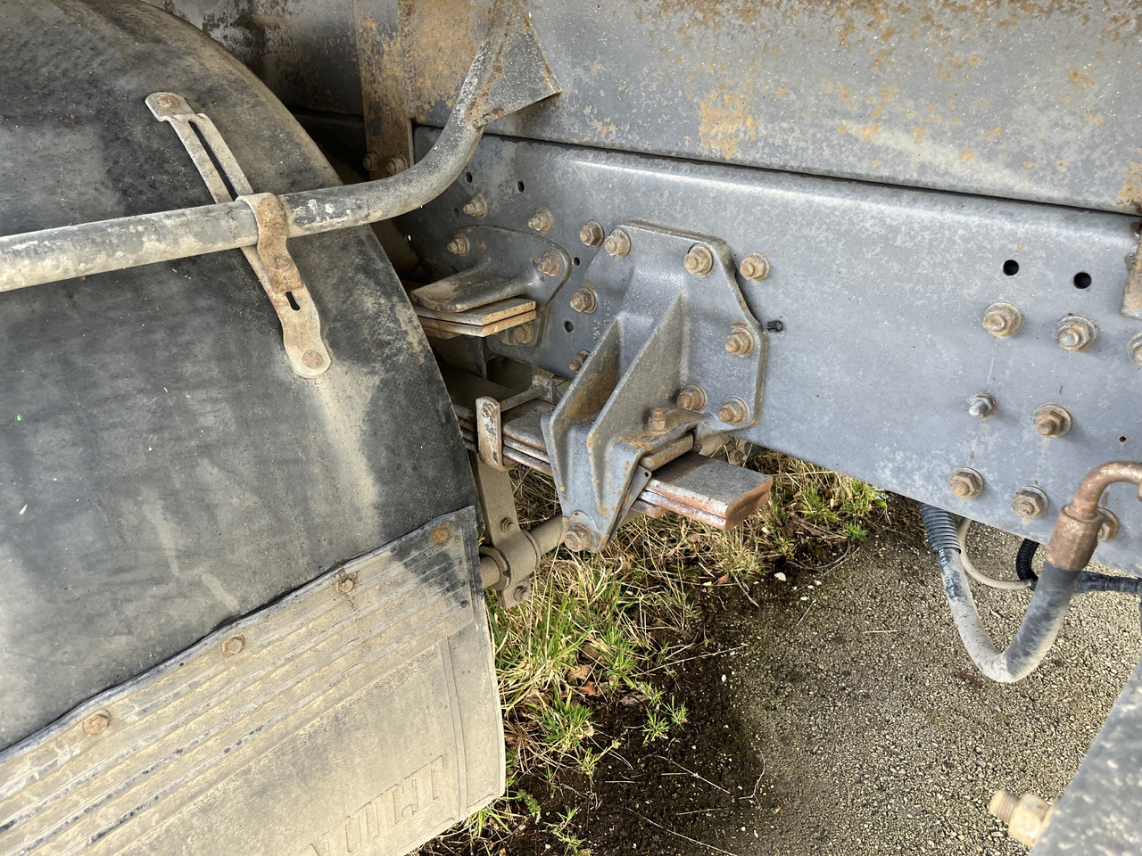 Tipper RENAULT Kerax 370dci 4x2 19T benne grue