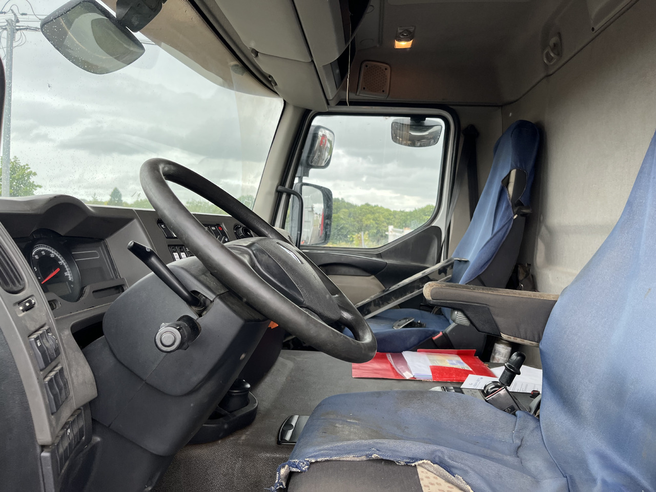 Tipper RENAULT Premium Lander 460dxi bibenne grue Palfinger pk16001