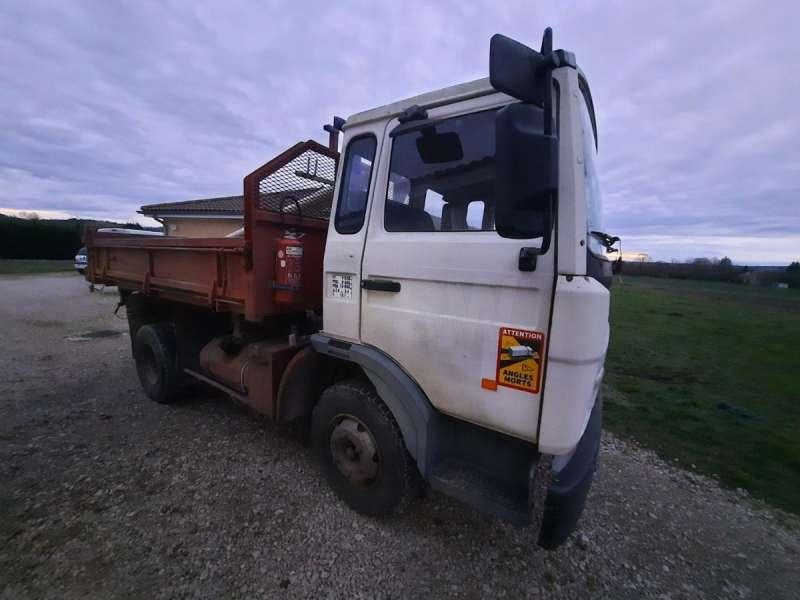Tipper Renault 4X2