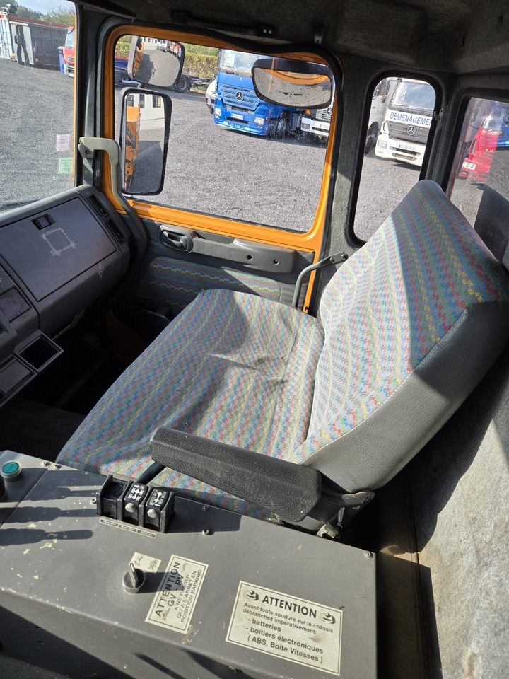 Tipper Renault G250 4x4