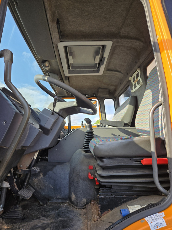 Tipper Renault G250 4x4