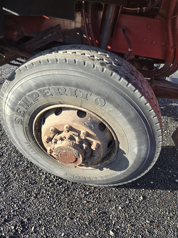 Tipper Renault G300 / 4x4