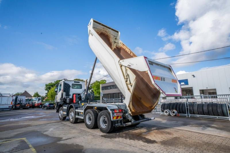 Tipper Renault K 480 + BENNE ENROCHEMENT HARDOX