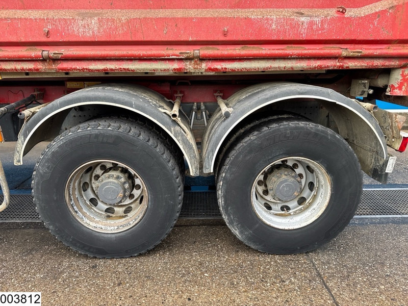 Tipper Renault Kerax 370 Dxi 6x4, Manual, Leaf suspension